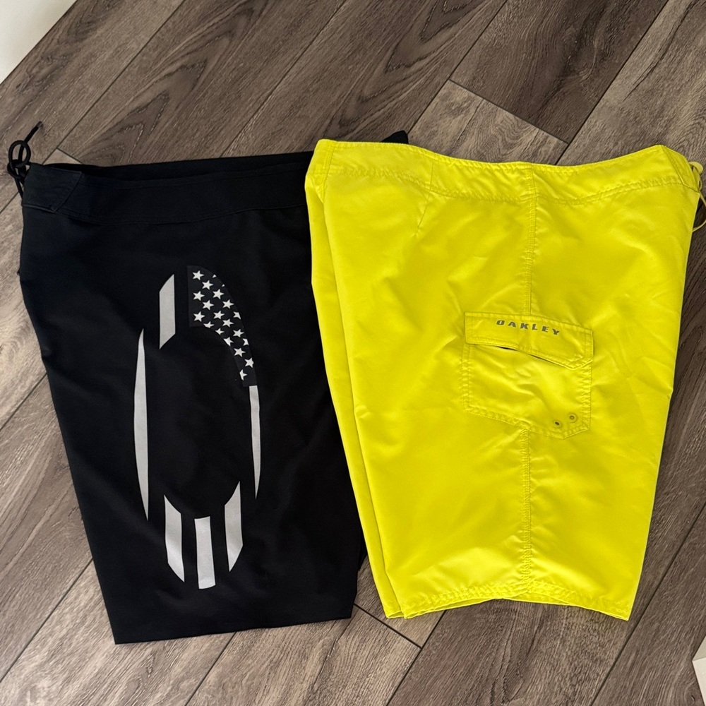 2 Oakley Board Shorts 38